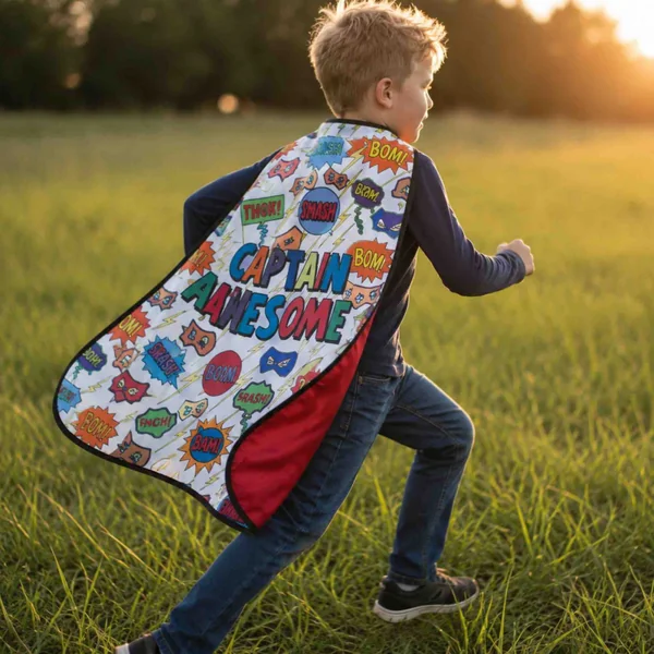 Reversible superhero colouring cape