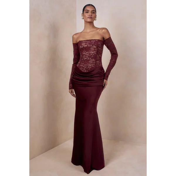 Rinna | Robe longue bordeaux en dentelle à encolure Bardot