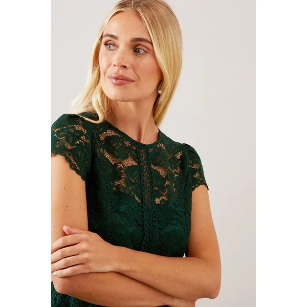 Robe Ajustée et Évasée en Dentelle Petite Taille