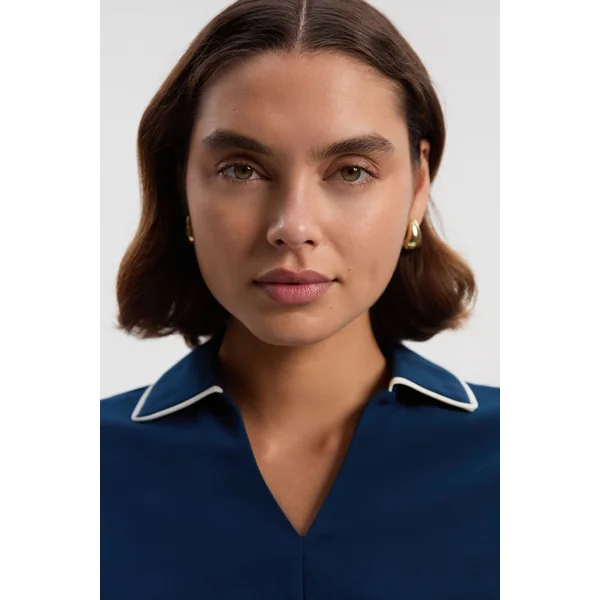 Robe Chemise Mini Ajustée en Crêpe avec Liserés pour Femmes Grandes Tailles