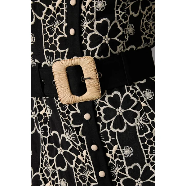 Robe Chemise à Manches Longues avec Ceinture