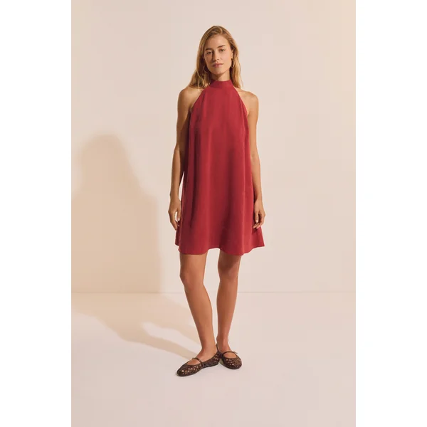 Robe courte sans manches