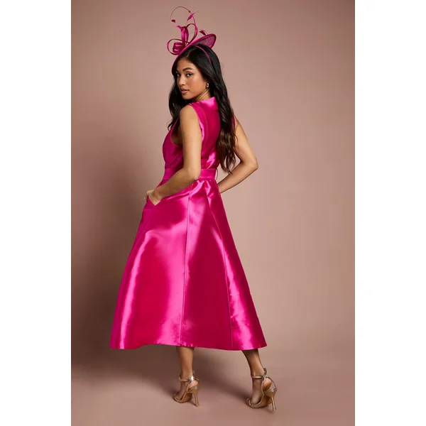 Robe de Bal Petite Boutonnée avec Ceinture