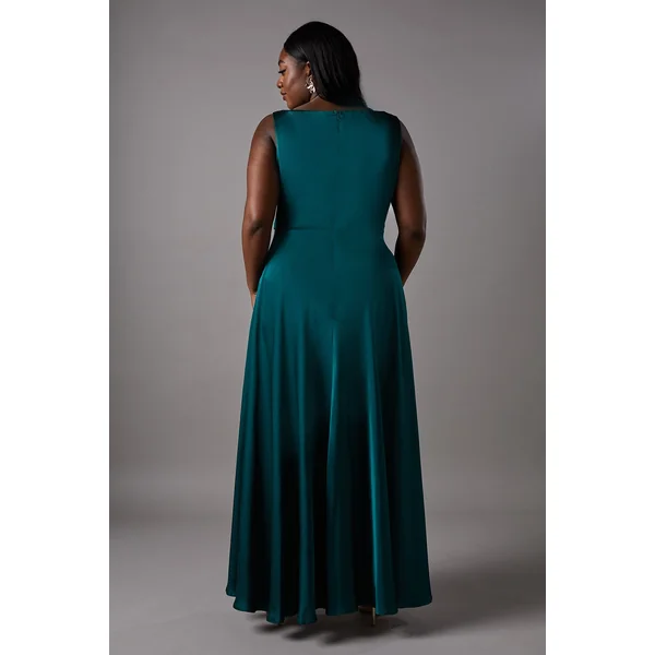 Robe de Demoiselle d'Honneur Grande Taille Col Drapé Coupe Évasée en Satin