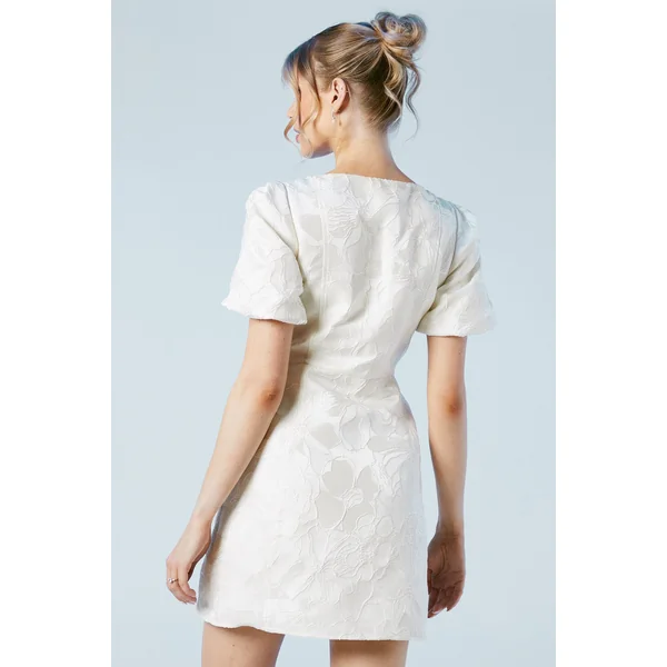 Robe de Mariée Courte à Manches Bouffantes et Boutons Bijoux