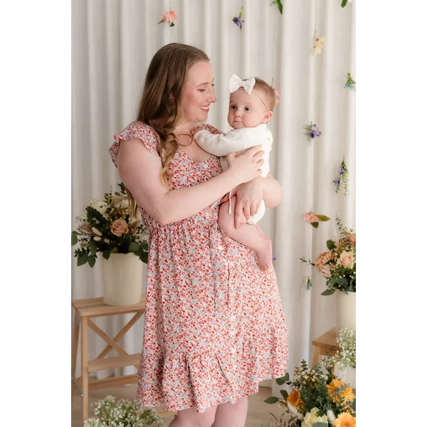 Robe fleurie - beige & rouge