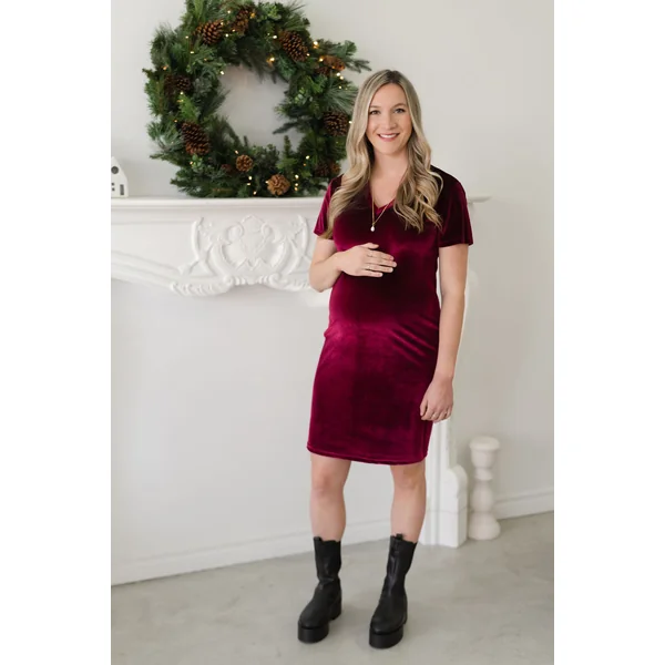 Robe INTRIGUE COL V - velours rouge passion