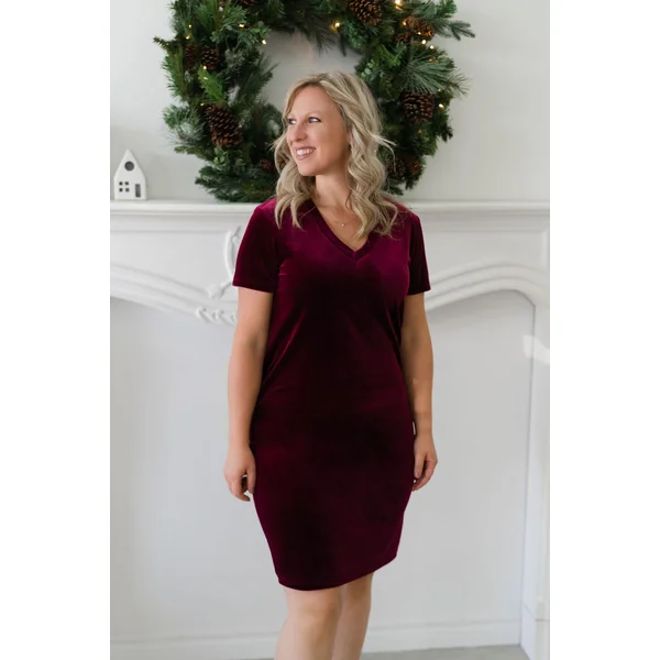 Robe INTRIGUE COL V - velours rouge passion