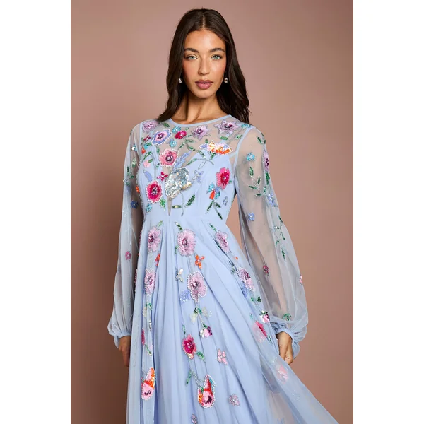 Robe Longue En Mousseline Ornée De Broderies