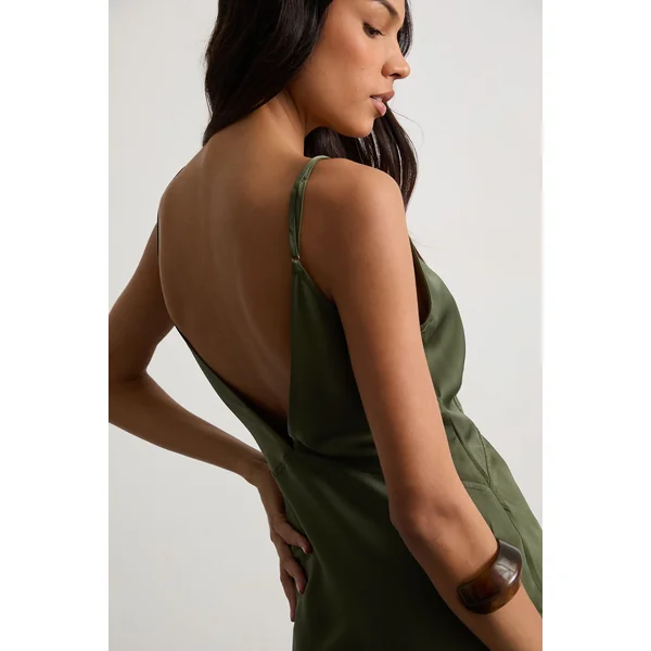 Robe Longue Satinée à Bretelles et Nœud Devant