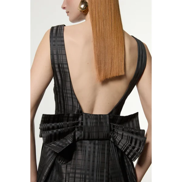 Robe maxi ajustée en taffetas à carreaux avec détail de nœud