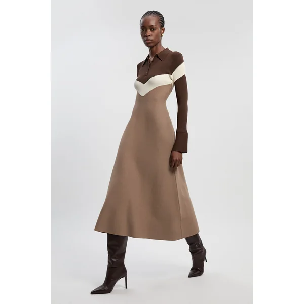Robe Maxi en maille côtelée à col polo en mélange de viscose