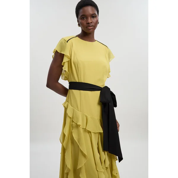 Robe maxi tissée en mousseline avec détails à volants et ceinture