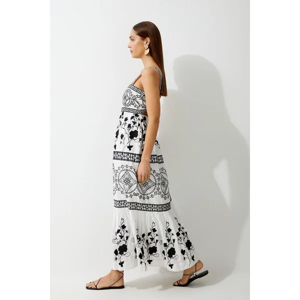 Robe maxi tissée à broderie florale et géométrique