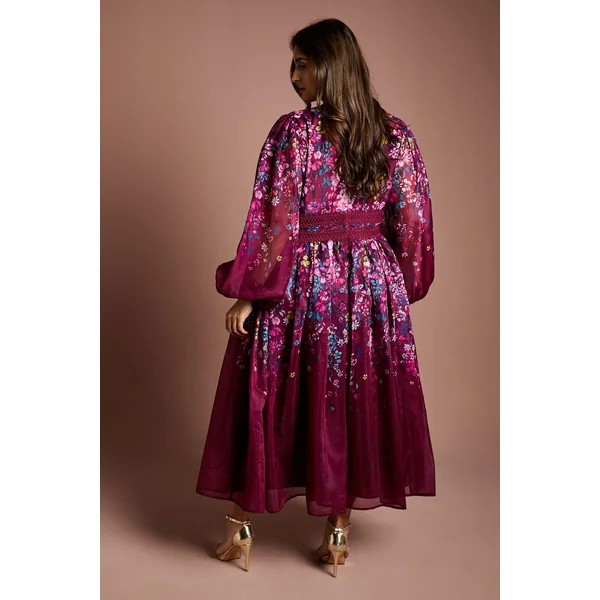 Robe Midaxi Grande Taille en Organza avec Motifs Floraux et Finitions en Dentelle