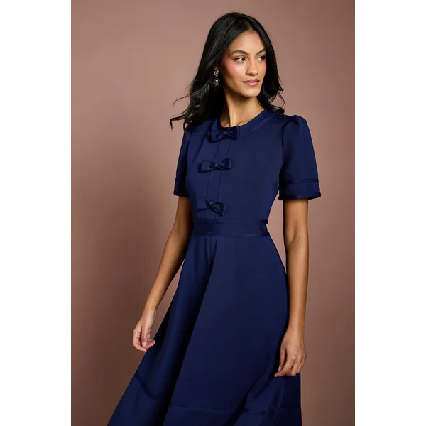 Robe Midi Bandage À Manches Courtes Avec Nœud Sur Le Devant Petite Taille