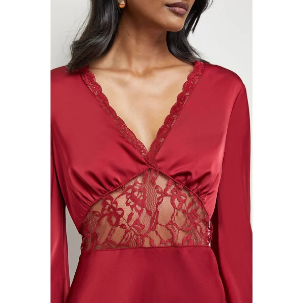 Robe Midi en Satin à Manches Évasées et Inserts de Dentelle