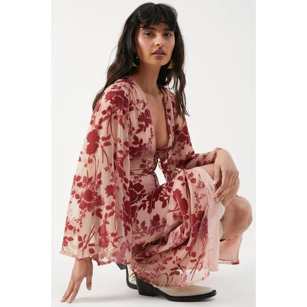 Robe Midi en Velours à Décolleté Plongeant et Manches Évasées Boutonnée