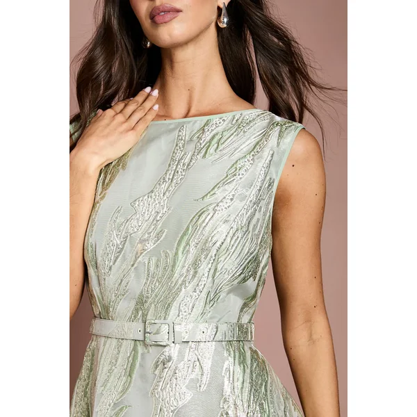 Robe Midi Jacquard Sans Manches Avec Ceinture