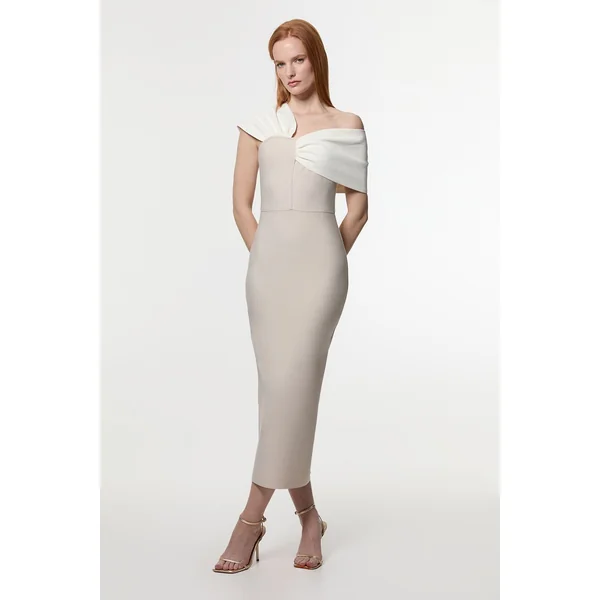 Robe Midi Moulante à Bandage avec Bretelle Asymétrique en Maille