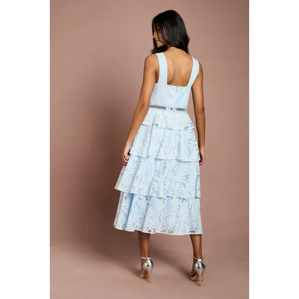Robe Midi Petite À Col Licou Croisé Avec Détails De Dentelle Étagée Et Boutons