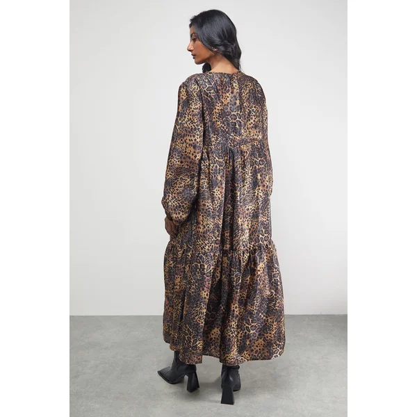 Robe Midi Smockée à Volants en Organza Texturé Portefeuille
