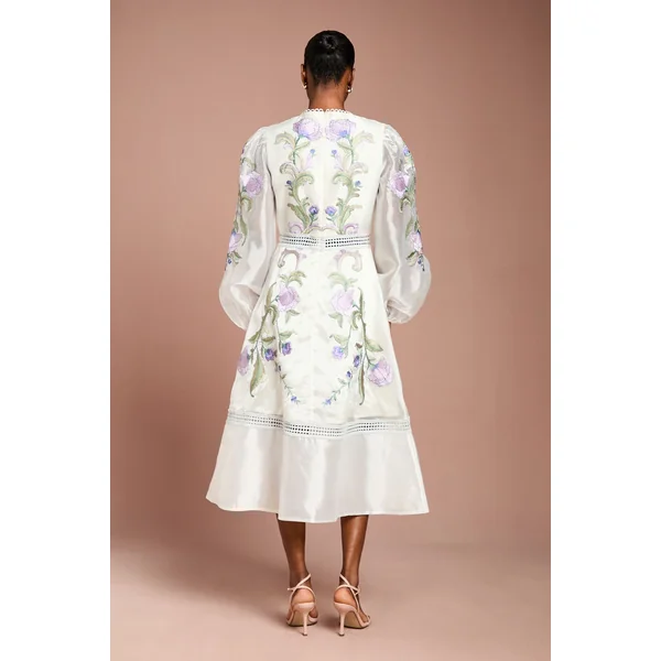 Robe Midi À Manches Bouffantes Brodée
