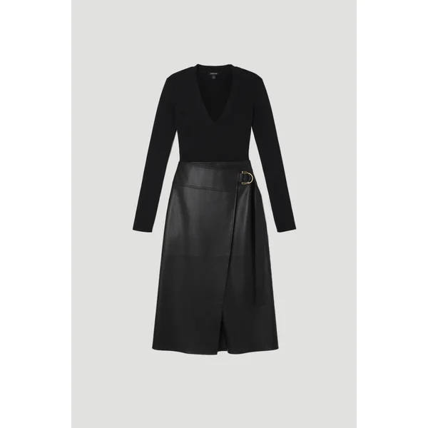 Robe Mi-Longue en Maille Plissée avec Détails d'Onglets en synthétiquecuir - Coupe Petite Taille