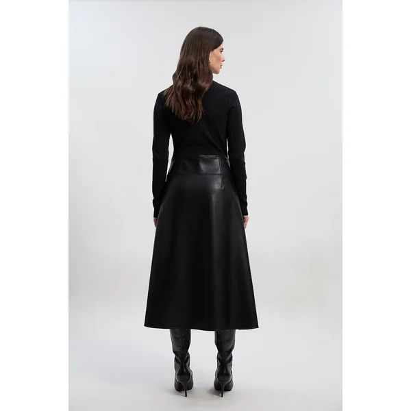Robe Mi-Longue en Maille Plissée avec Détails d'Onglets en synthétiquecuir - Coupe Petite Taille