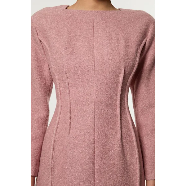 Robe mini ajustée structurée en mélange de laine texturée à pinces
