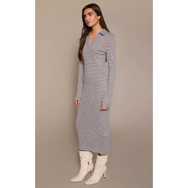 Robe Moulante À Rayures Avec Col Côtelé