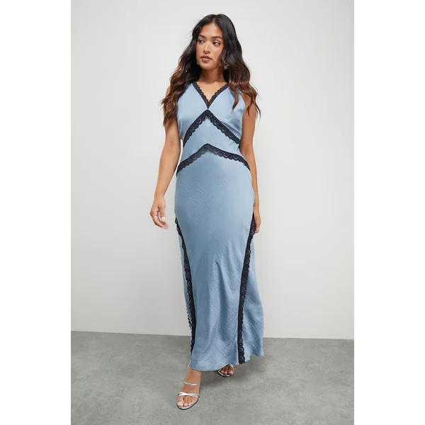 Robe Nuisette Mi-Longue Petite en Satin avec Dentelle Contrastante