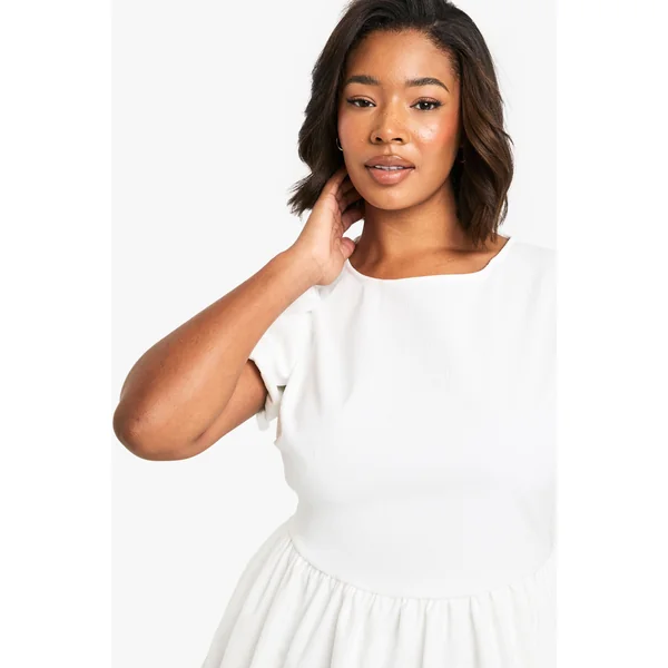 ROBE SKATER TEXTURÉE BOUFFANTE POUR TAILLES PLUS BONDED