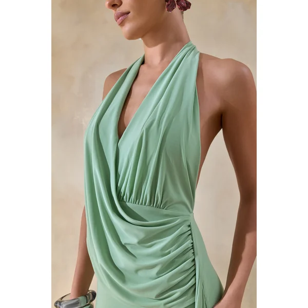 Rosina | Robe longue sauge drapée à encolure dos-nu avec ceinture