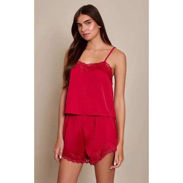 Rouge Ensemble Pyjama Caraco Et Short En Satin Avec Détails En Dentelle