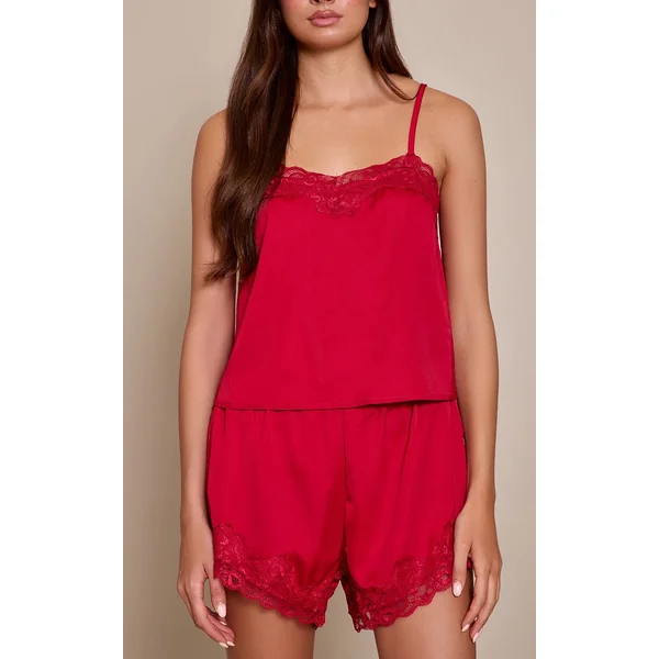 Rouge Ensemble Pyjama Caraco Et Short En Satin Avec Détails En Dentelle