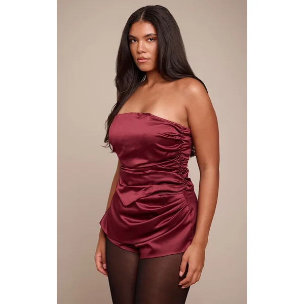 Rouge Vin Short En Satin Drapé Shape