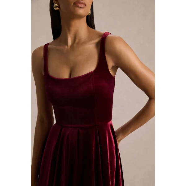 Roxanne | Mini-robe en velours bordeaux à col carré