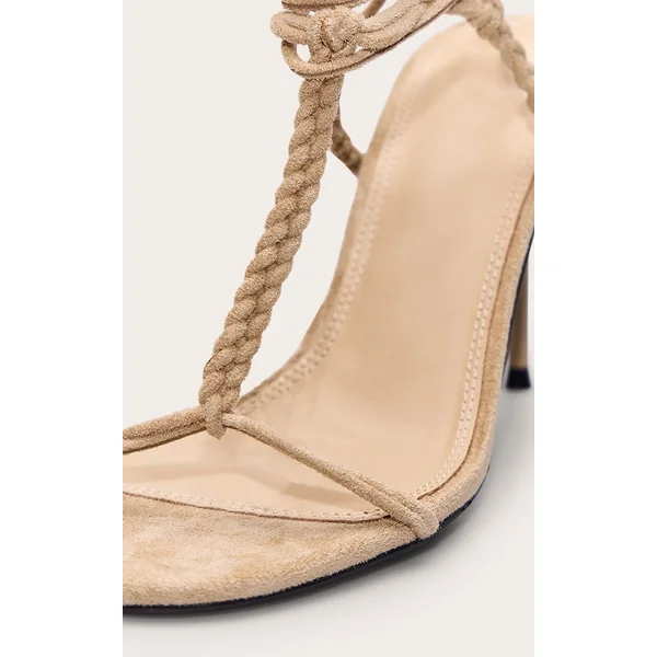 Sable Sandales À Talons Avec Bride En T Tressée En Synthétique