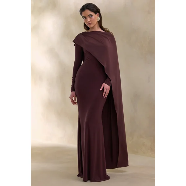Salenne | Robe longue brune à encolure large avec cape asymétrique en satin