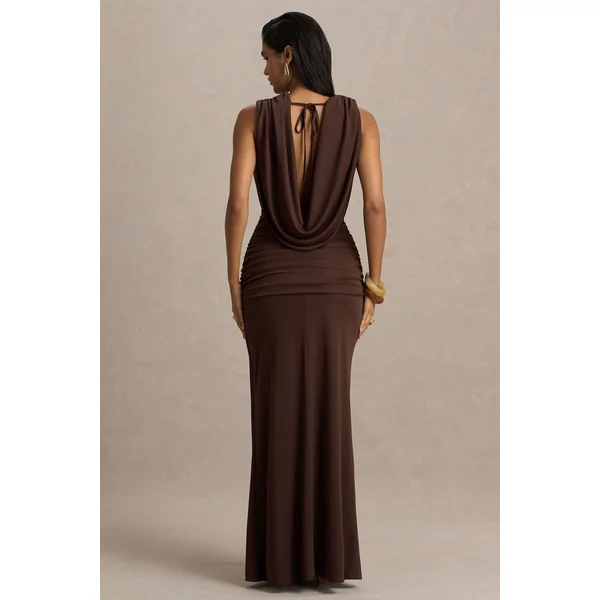 Serafina | Robe longue chocolat à décolleté plongeant extrême avec détails froncés et dos nu
