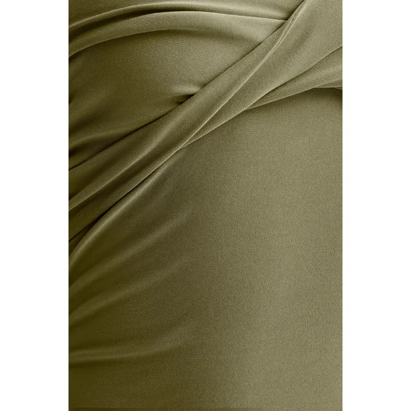 Sheila | Robe longue olive à décolleté bandeau avec détail écharpe