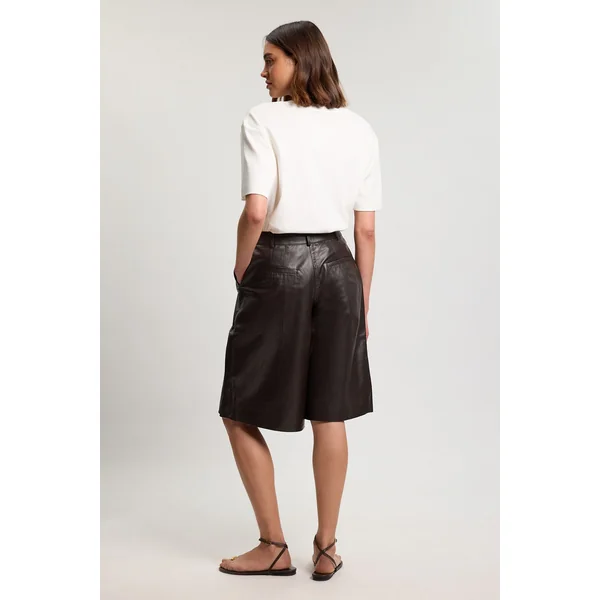 Short City En Cuir