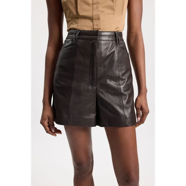Short Tailleur En Cuir