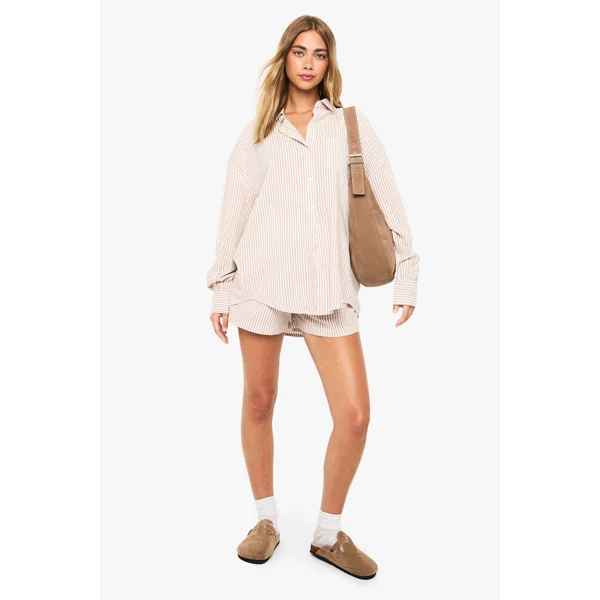 Shorts à taille contrastante avec rayures texturées