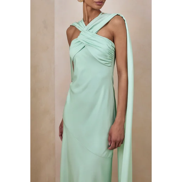 Sloane | Robe longue en satin mat menthe à encolure dos nu avec cape