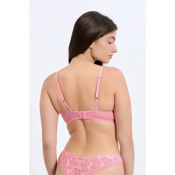 Soutien-gorge N.4 - Le coques fines en dentelle