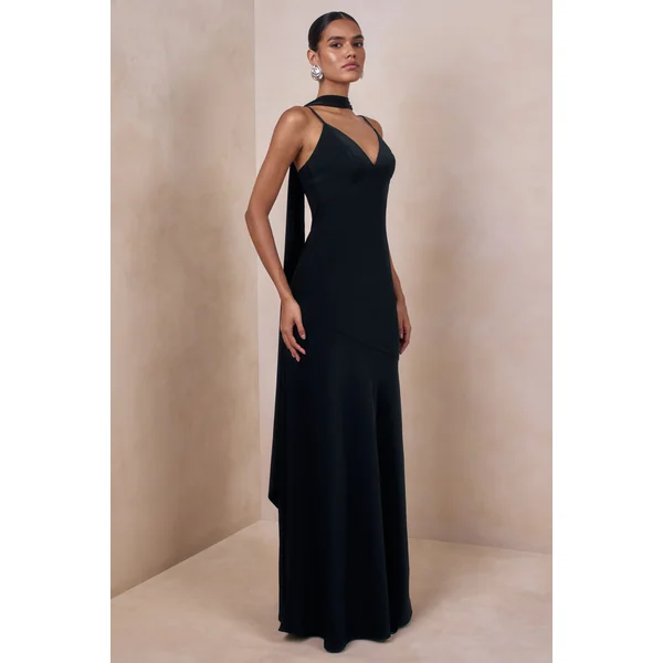 Starling | Robe longue noire en satin à décolleté plongeant avec détail d’écharpe