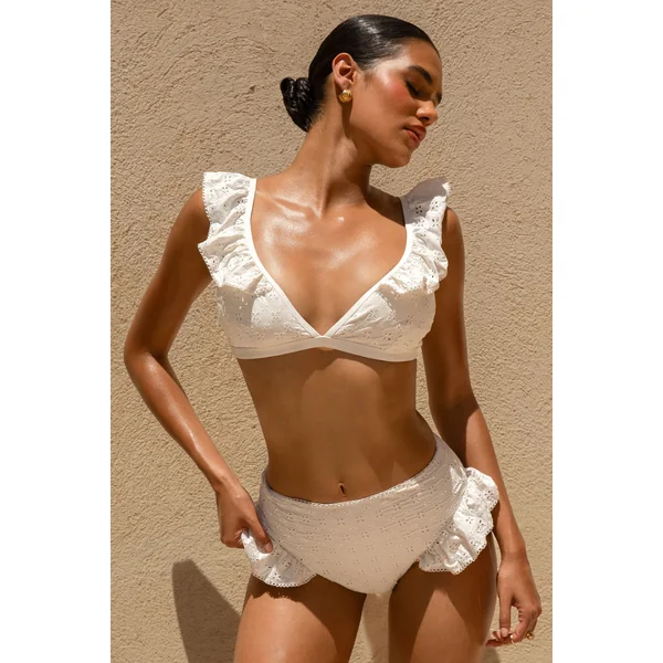 Sunkissed | Haut de bikini blanc en broderie avec volant