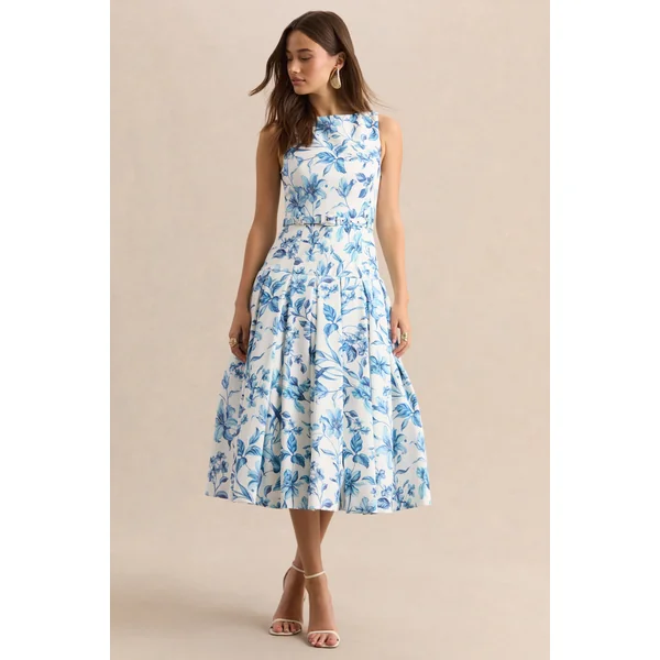 Sunnira | Robe mi-longue à imprimé porcelaine bleu avec encolure bateau et taille basse
